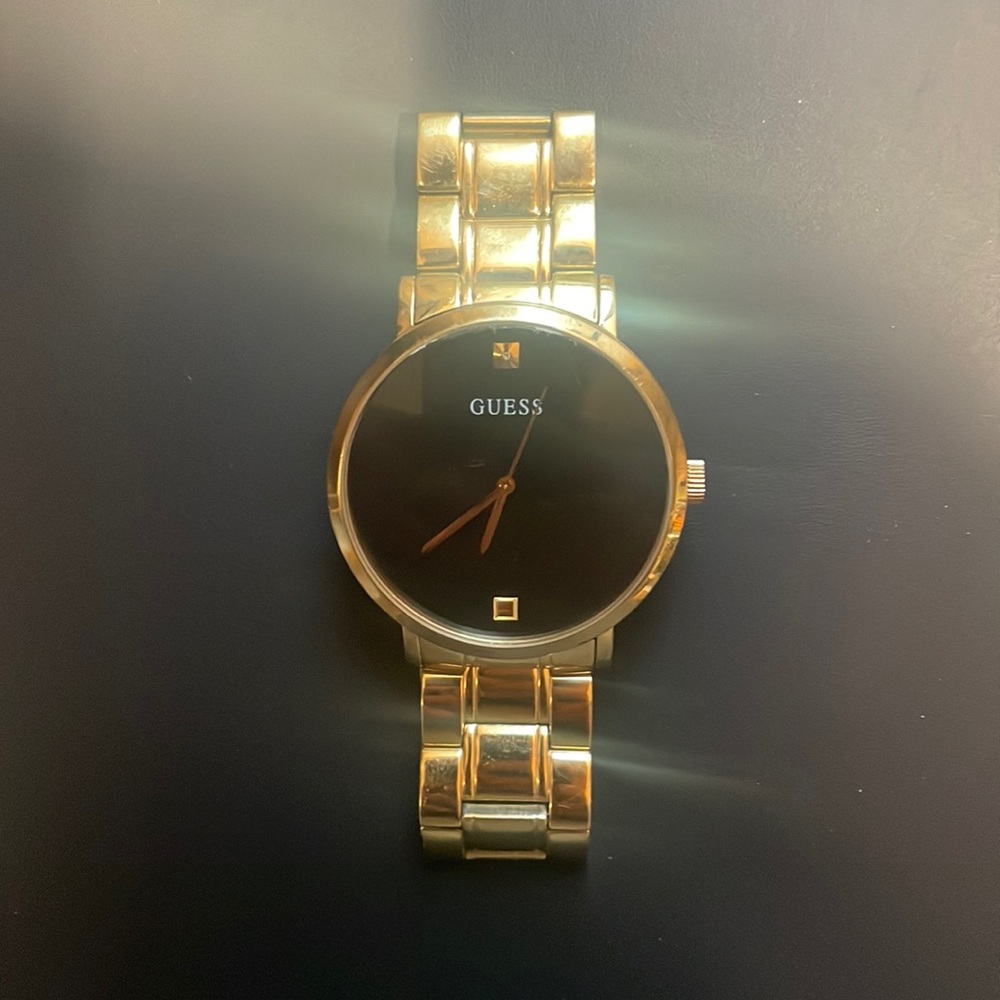 Men’s guess gold tone watch